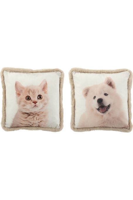 Dog/cat cushion with fur/polyester edges