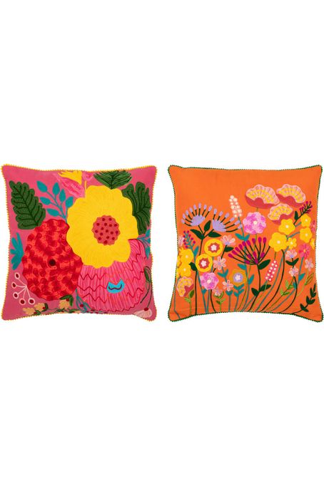 Flower cushion assortment of 2