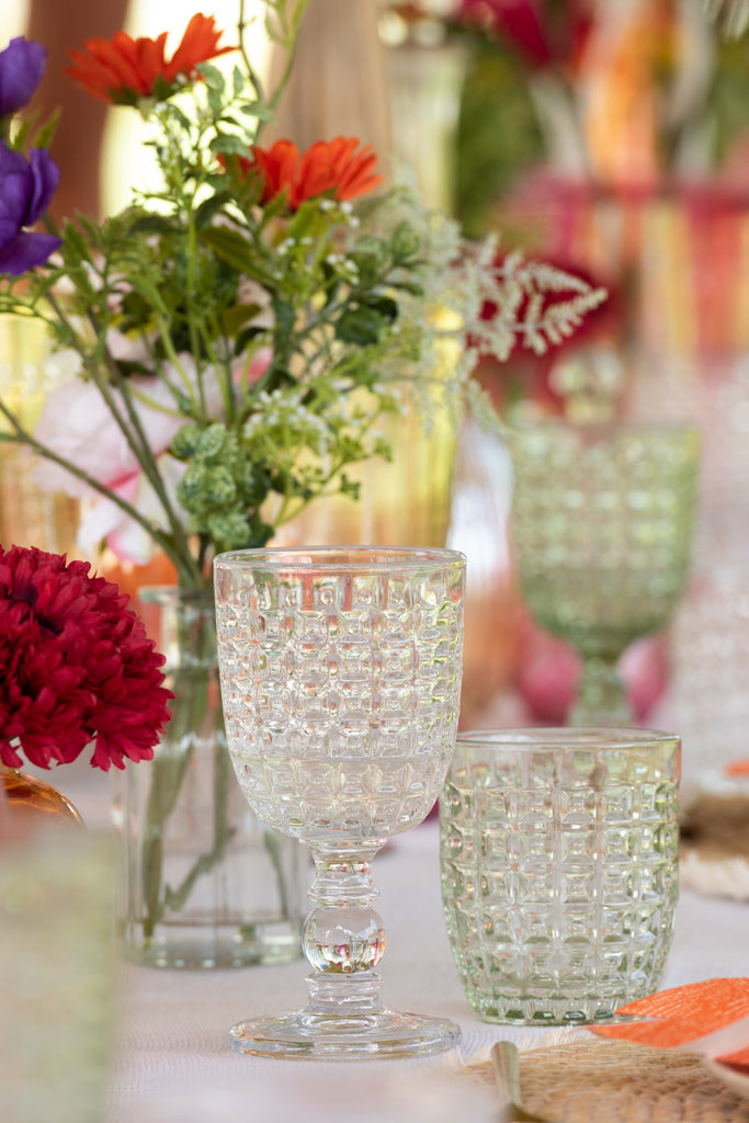 Set of 4 Clear Embossed Pattern Stemmed Glasses